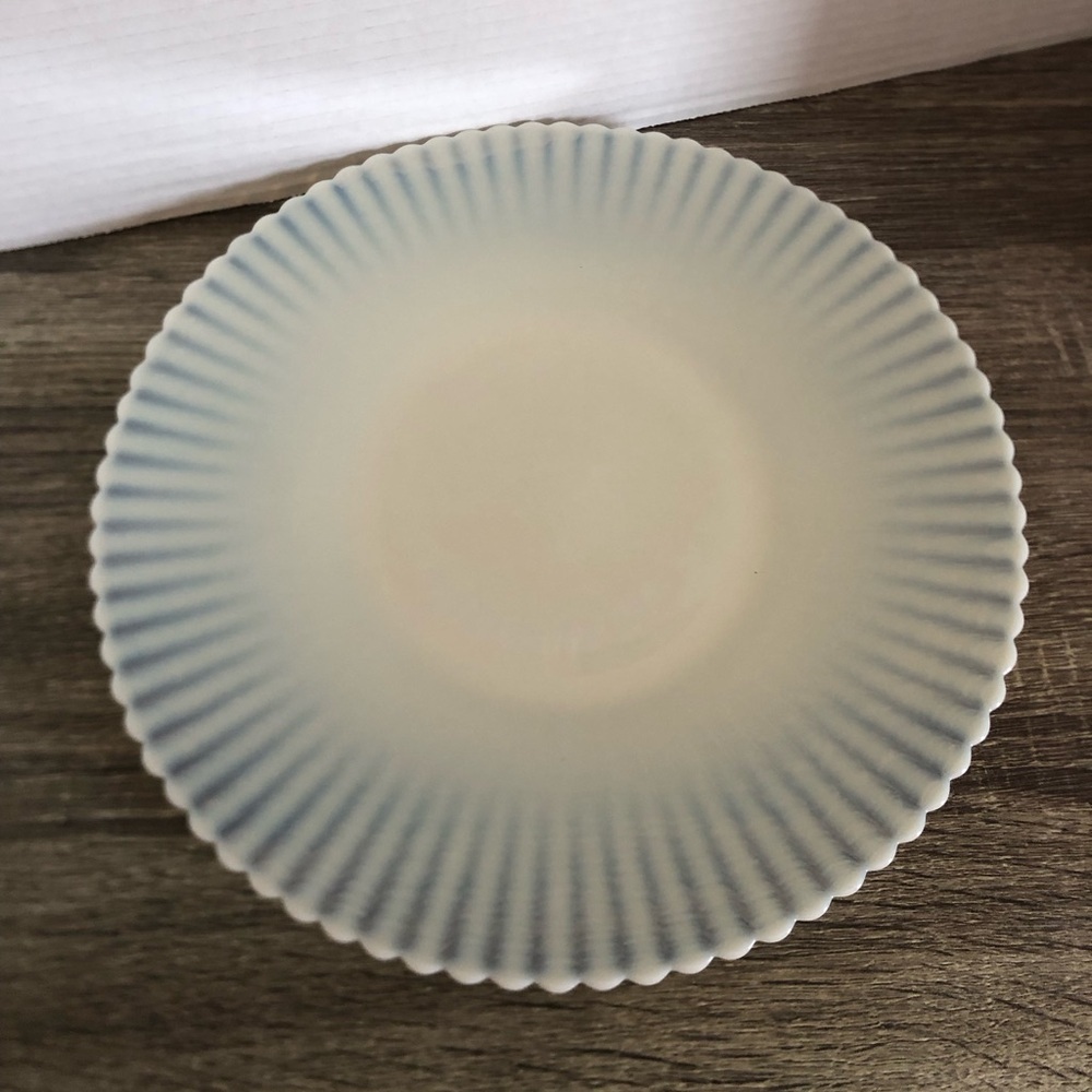 Vtg MacBeth Evans Iridescent Petalware Dinner Plate